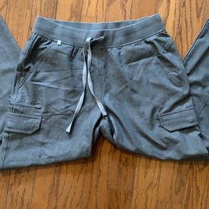 Figs scrub bottoms - gray